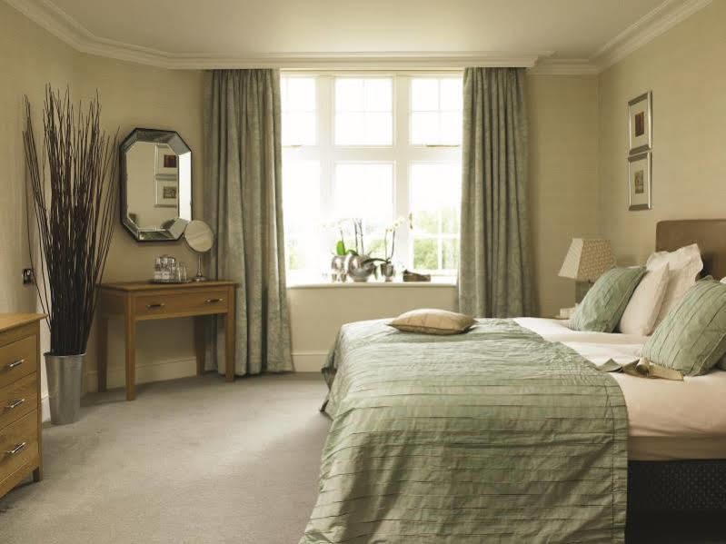 Champneys Forest Mere Liphook Extérieur photo